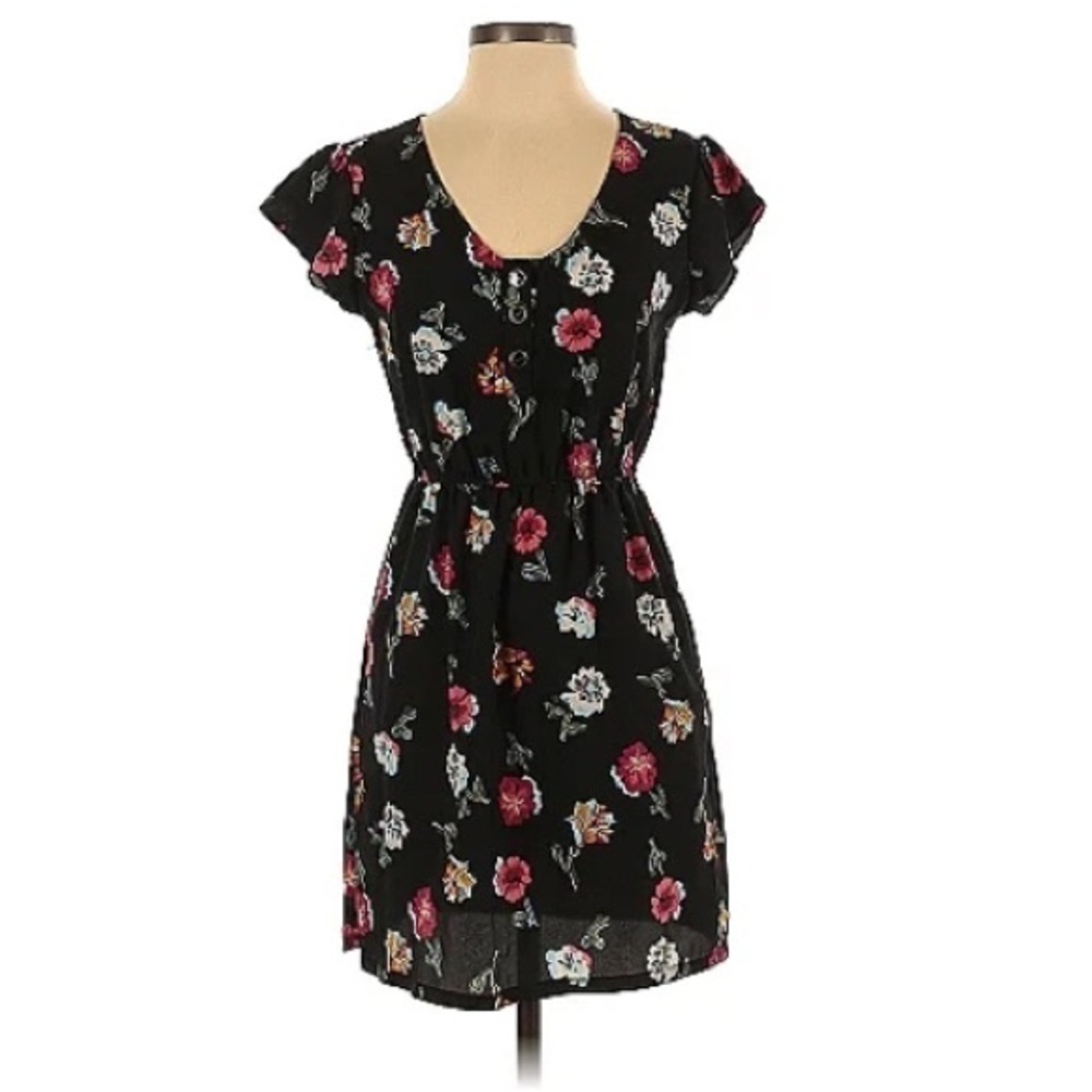 Tucker Floral Casual Dress l SIZE S